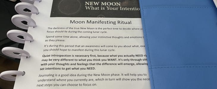 Moon Manifesting Ritual Experience (I’m Trying Again This Month)